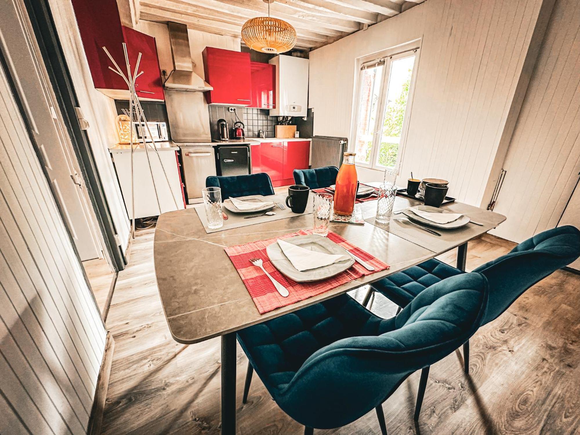 Le 105, Honfleur Bed and Breakfast Exteriör bild